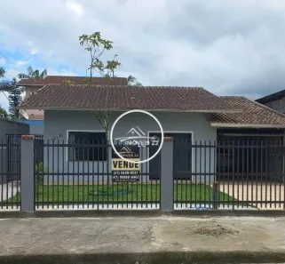 Casa com 3 Quartos à venda, 180m² no Vila Nova, Joinville