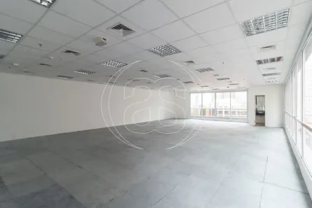 Sala Comercial para alugar, 369m² no Vila Uberabinha, São Paulo