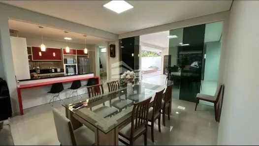 Casa de Condomínio com 3 Quartos à venda, 268m² no Triângulo, Porto Velho