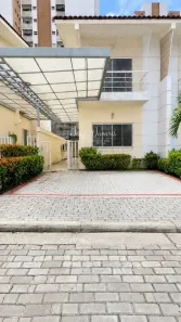 Casa de Condomínio com 3 Quartos para alugar, 106m² no Aleixo, Manaus