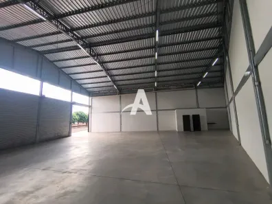 Galpão/Depósito/Armazém para alugar, 700m² no Tibery, Uberlândia