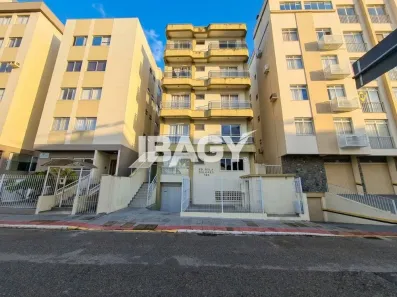 Apartamento com 3 Quartos para alugar, 82m² no Balneário, Florianópolis