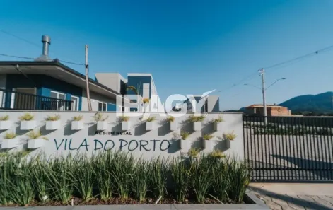 Apartamento com 2 Quartos para alugar, 45m² no Sertão do Maruim, São José