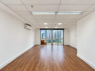 Sala Comercial para alugar, 45m² no Vila São Francisco (Zona Sul), São Paulo