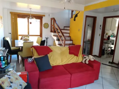 Sobrado com 3 Quartos à venda, 158m² no Espírito Santo, Porto Alegre