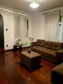 Casa com 3 Quartos à venda, 220m² no Chácara dos Cristais, Nova Lima