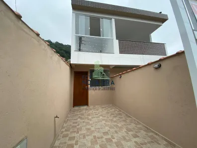 Casa com 2 Quartos para alugar, 67m² no Marapé, Santos