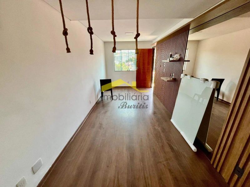 Casa com 2 quartos — Havaí, Belo Horizonte