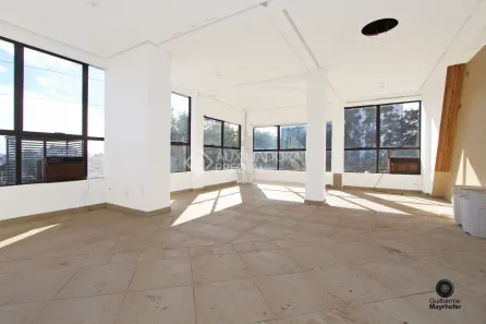 Sala Comercial à venda, 75m² no Cristo Redentor, Porto Alegre