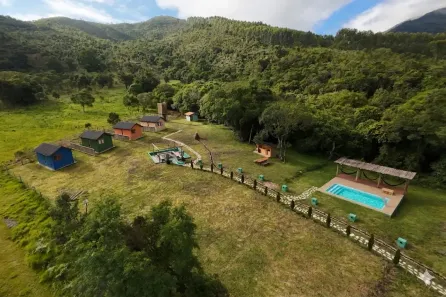 Fazenda/Sítio com 4 Quartos à venda, 108m² no , Aiuruoca