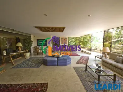 Casa com 5 Quartos para venda ou aluguel, 1345m² no Jardim Leonor, São Paulo