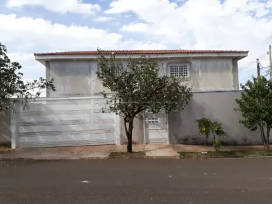 Casa com 8 Quartos à venda, 226m² no Parque Residencial J. Macedo, São José do Rio Preto