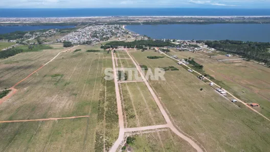 Lote/Terreno à venda, 586m² no Lagoa dos Esteves, Balneário Rincão
