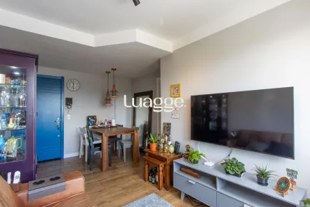 Apartamento com 2 Quartos para alugar, 56m² no Azenha, Porto Alegre