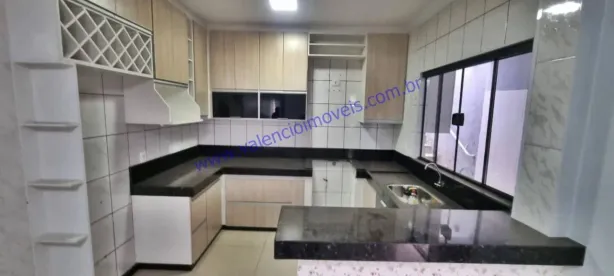 Casa com 3 Quartos à venda, 203m² no Jardim São Domingos, Americana