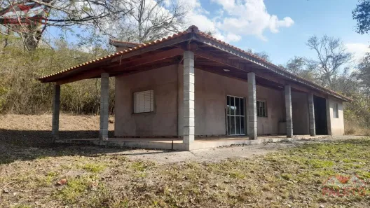 Fazenda/Sítio com 2 Quartos à venda, 20000m² no Área Rural de Porangaba, Porangaba