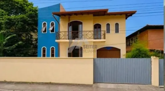 Casa com 2 Quartos para alugar, 140m² no Lagoa da Conceição, Florianópolis