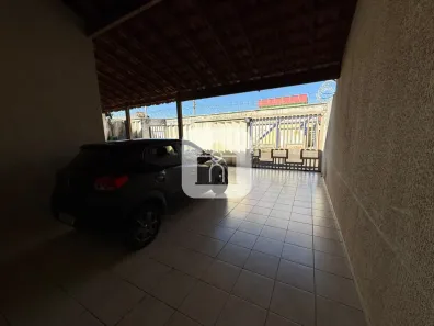 Casa com 3 Quartos à venda, 167m² no Custódio Pereira, Uberlândia