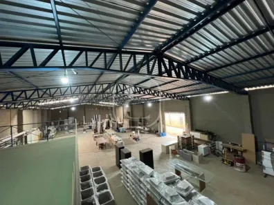 Galpão/Depósito/Armazém para venda ou aluguel, 700m² no Área Rural de Palmas, Palmas