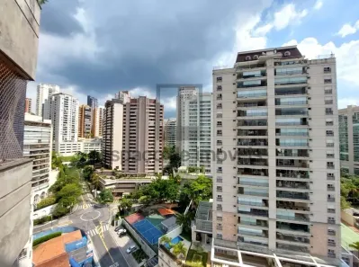 Apartamento com 3 Quartos à venda, 176m² no Vila Suzana, São Paulo