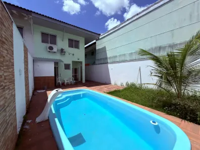 Sobrado com 3 Quartos para alugar, 150m² no Flores, Manaus