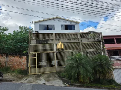 Casa com 3 Quartos à venda, 150m² no Arvoredo 2ª Seção, Contagem