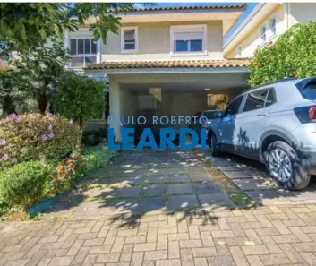 Casa de Condomínio com 3 Quartos à venda, 350m² no Bosque do Vianna, Cotia
