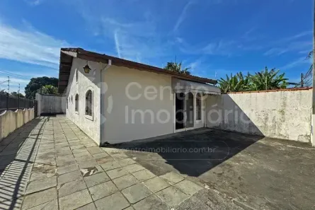 Casa com 3 Quartos à venda, 100m² no Centro, Peruíbe