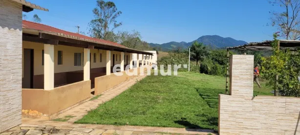 Fazenda/Sítio com 15 Quartos à venda, 145m² no , Pedro de Toledo