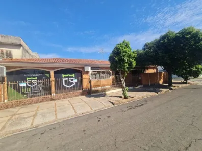 Casa com 3 Quartos à venda, 211m² no Jardim Primavera, Araraquara