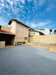 Casa de Condomínio com 3 Quartos para alugar, 180m² no Roncáglia, Valinhos