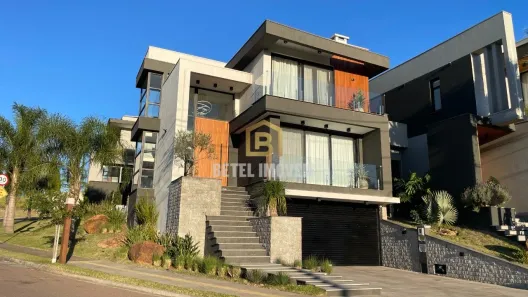 Casa de Condomínio com 3 Quartos à venda, 262m² no Centro, Gravataí