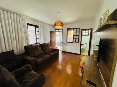 Casa com 3 Quartos à venda, 180m² no Santa Amélia, Belo Horizonte