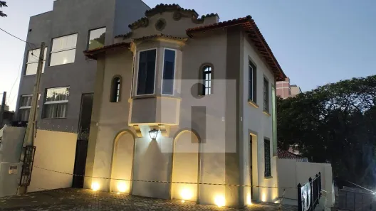 Imóvel Comercial com 5 Quartos à venda, 100m² no Vila Itapura, Campinas