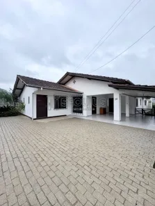 Casa com 2 Quartos para alugar, 166m² no Barra do Rio Cerro, Jaraguá do Sul