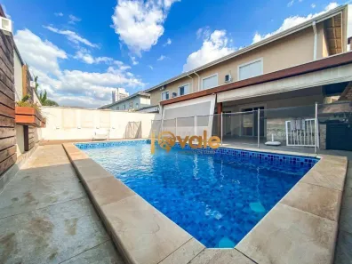 Casa de Condomínio com 4 Quartos à venda, 235m² no Loteamento Villa Branca, Jacareí
