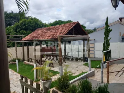 Imóvel Comercial com 2 Quartos à venda, 229m² no Jardim Almeida, Araraquara