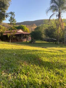Fazenda/Sítio com 3 Quartos à venda, 200m² no , Pirenópolis