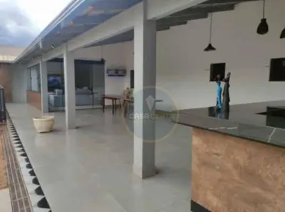 Sobrado com 4 Quartos à venda, 276m² no Parque das Laranjeiras, Uberaba