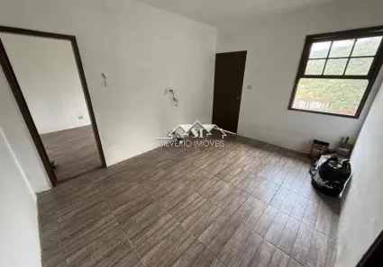 Casa com 2 Quartos à venda, 75m² no Bingen, Petrópolis