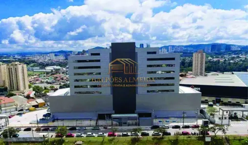 Prédio Comercial para alugar, 9863m² no Jardim dos Camargos, Barueri
