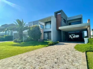 Casa de Condomínio com 4 Quartos à venda, 315m² no Arroio Teixeira, Capão da Canoa