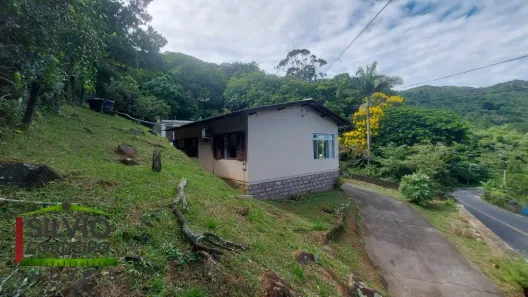 Casa com 3 Quartos à venda, 4000m² no Barra da Lagoa, Florianópolis