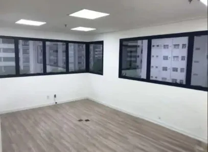 Ponto Comercial para alugar, 32m² no Santo Amaro, São Paulo