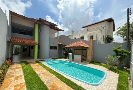 Casa com 4 Quartos à venda, 220m² no Engenheiro Luciano Cavalcante, Fortaleza