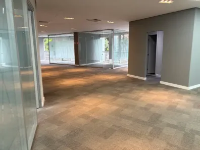 Sala Comercial para alugar, 641m² no Itaim Bibi, São Paulo