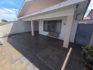 Casa com 3 Quartos à venda, 187m² no Vila Santa Catarina, Americana