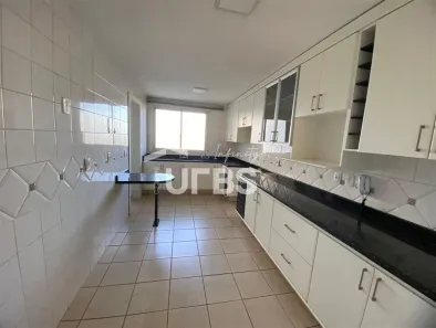 Apartamento com 4 Quartos à venda, 165m² no Fundinho, Uberlândia