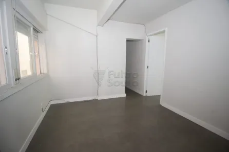 Apartamento com 3 Quartos à venda, 70m² no Centro, Pelotas