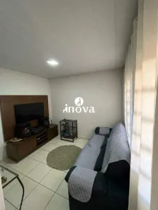 Casa com 2 Quartos à venda, 40m² no Jardim Alvorada, Uberaba